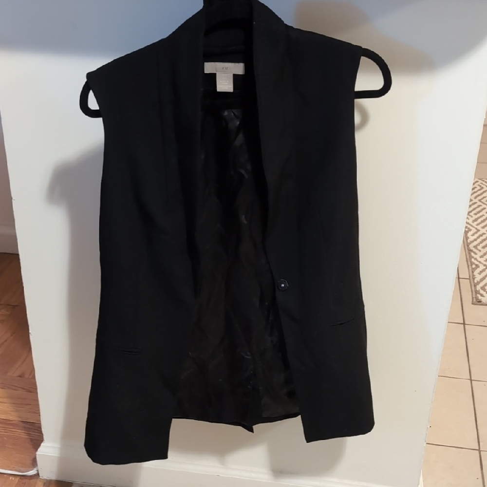 Black Sleeveless Blazer Vest